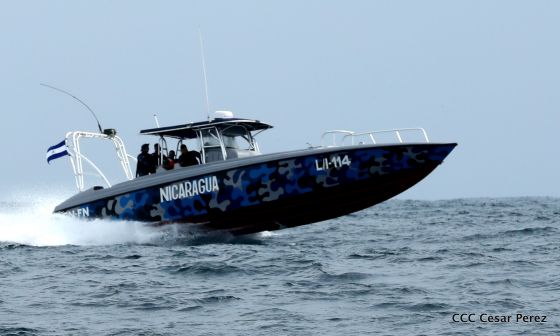  Ejército abandera buques logísticos para misiones en el Pacífico