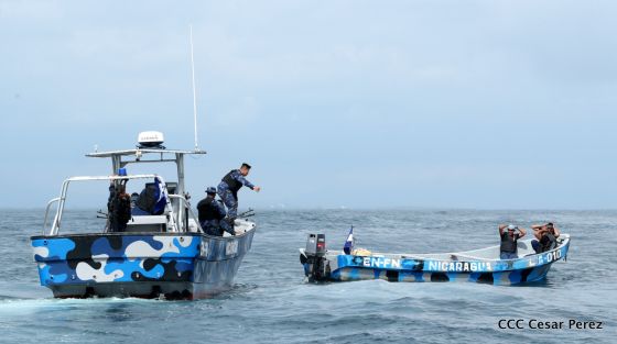  Ejército abandera buques logísticos para misiones en el Pacífico