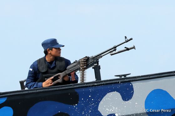  Ejército abandera buques logísticos para misiones en el Pacífico