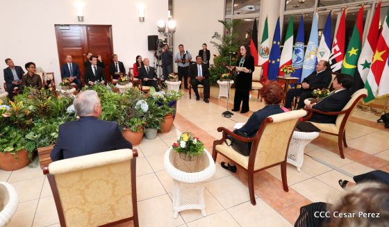 Presidente Daniel Ortega y vicepresidenta Rosario Murillo reciben cartas credenciales de 11 nuevos embajadores