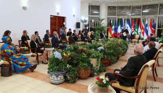 Presidente Daniel Ortega y vicepresidenta Rosario Murillo reciben cartas credenciales de 11 nuevos embajadores