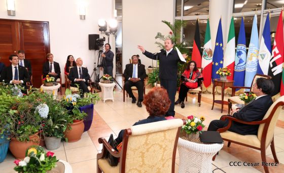 Presidente Daniel Ortega y vicepresidenta Rosario Murillo reciben cartas credenciales de 11 nuevos embajadores