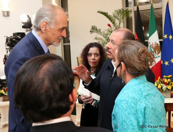 Presidente Daniel Ortega y vicepresidenta Rosario Murillo reciben cartas credenciales de 11 nuevos embajadores