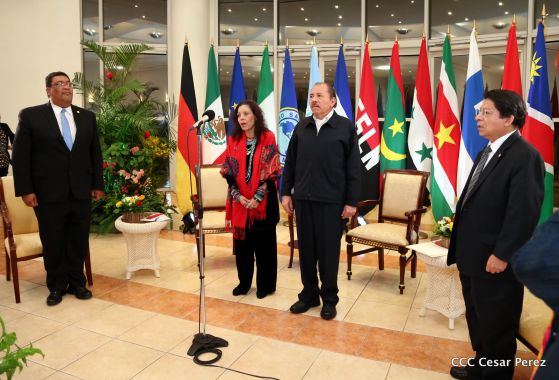 Presidente Daniel Ortega y vicepresidenta Rosario Murillo reciben cartas credenciales de 11 nuevos embajadores