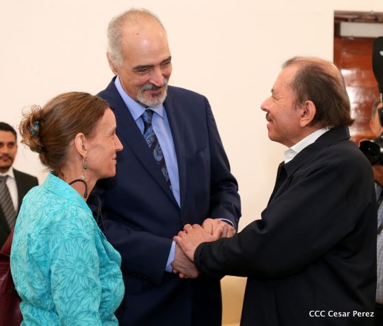 Presidente Daniel Ortega y vicepresidenta Rosario Murillo reciben cartas credenciales de 11 nuevos embajadores