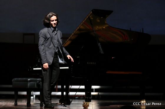  Nicaragua rinde homenaje a Alicia Alonso