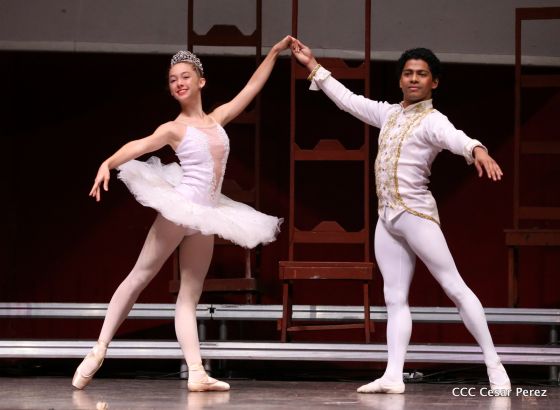  Nicaragua rinde homenaje a Alicia Alonso