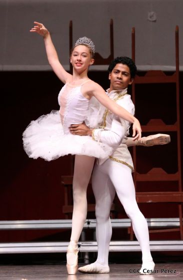  Nicaragua rinde homenaje a Alicia Alonso