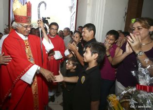 Tipitapeños celebran al Señor de Esquipulas en compañía del Cardenal Brenes