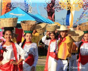 Exposición Nacional de Santos Patronos