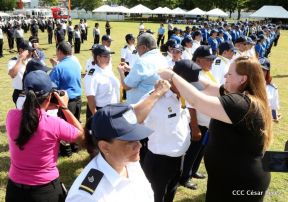 Ministerio de Gobernación realiza acto de ascenso en grados