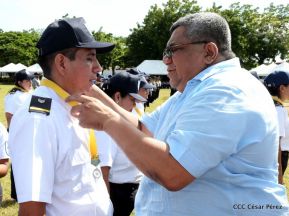 Ministerio de Gobernación realiza acto de ascenso en grados