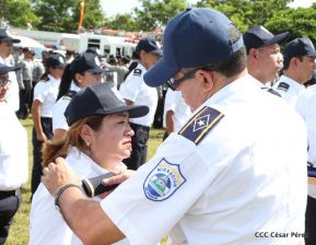 Ministerio de Gobernación realiza acto de ascenso en grados