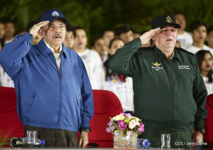 Presidente Daniel Ortega y vicepresidenta Rosario Murillo en homenaje al Padre de la Revolución Sandinista Carlos Fonseca