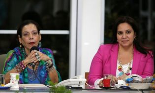 Compañera Rosario sostiene encuentro con Primera Dama de Honduras