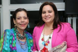 Compañera Rosario sostiene encuentro con Primera Dama de Honduras