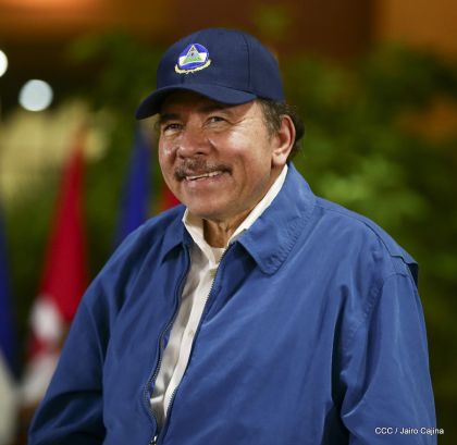 Presidente Daniel Ortega y vicepresidenta Rosario Murillo en homenaje al Padre de la Revolución Sandinista Carlos Fonseca