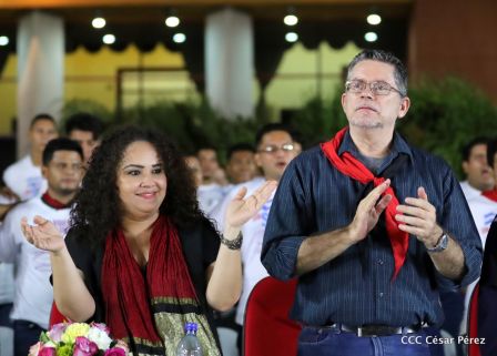 Presidente Daniel Ortega y vicepresidenta Rosario Murillo en homenaje al Padre de la Revolución Sandinista Carlos Fonseca
