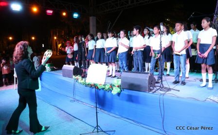 Monumento a la Paz y la Alegría: Nicaragua Unidos en Amor, Solidaridad y Armonía