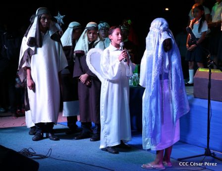 Monumento a la Paz y la Alegría: Nicaragua Unidos en Amor, Solidaridad y Armonía