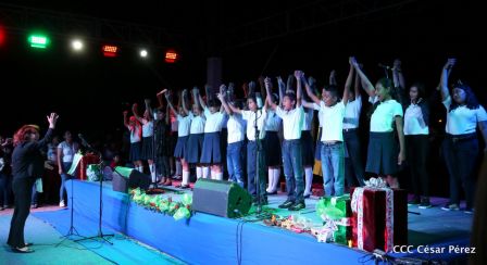 Monumento a la Paz y la Alegría: Nicaragua Unidos en Amor, Solidaridad y Armonía