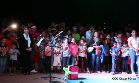 Monumento a la Paz y la Alegría: Nicaragua Unidos en Amor, Solidaridad y Armonía