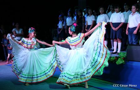 Monumento a la Paz y la Alegría: Nicaragua Unidos en Amor, Solidaridad y Armonía