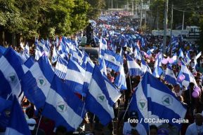 Caminata: “Dignidad, Derechos, No Violencia!”, “Mujeres Valientes!” y ”Con La Paz No se Juega!”