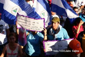 Caminata: “Dignidad, Derechos, No Violencia!”, “Mujeres Valientes!” y ”Con La Paz No se Juega!”