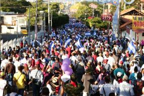 Caminata: “Dignidad, Derechos, No Violencia!”, “Mujeres Valientes!” y ”Con La Paz No se Juega!”