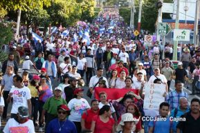 Caminata: “Dignidad, Derechos, No Violencia!”, “Mujeres Valientes!” y ”Con La Paz No se Juega!”