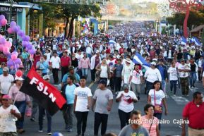 Caminata: “Dignidad, Derechos, No Violencia!”, “Mujeres Valientes!” y ”Con La Paz No se Juega!”