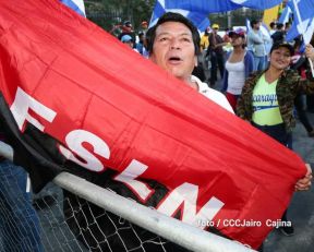 Caminata: “Dignidad, Derechos, No Violencia!”, “Mujeres Valientes!” y ”Con La Paz No se Juega!”