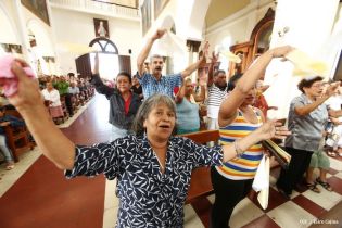 Tradicional Tope de los Santos en Carazo