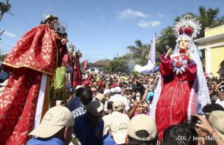 Tradicional Tope de los Santos en Carazo