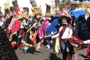 Tradicional Tope de los Santos en Carazo
