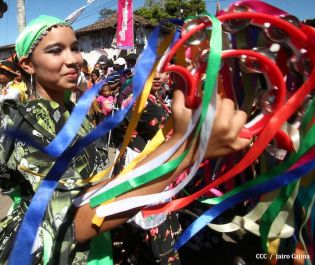 Tradicional Tope de los Santos en Carazo