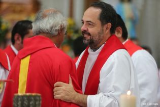 Caraceños celebran a San Sebastián en compañía del Cardenal Brenes