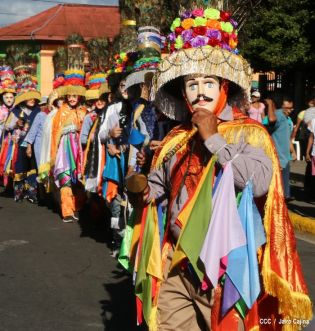 Caraceños celebran a San Sebastián en compañía del Cardenal Brenes