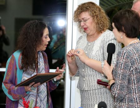 Federación de Rusia condecora a la Compañera Rosario Murillo con la Orden de la Amistad