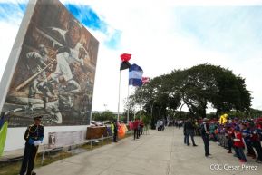 Homenaje al héroe de la solidaridad Roberto Clemente