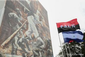 Homenaje al héroe de la solidaridad Roberto Clemente