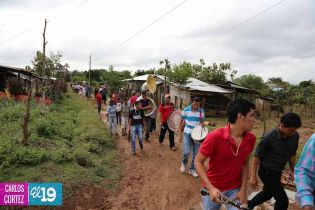 Familias de El Rama celebran normalización del sistema energético