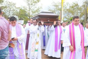 Honras fúnebres en honor a Monseñor David Albin Zywiec