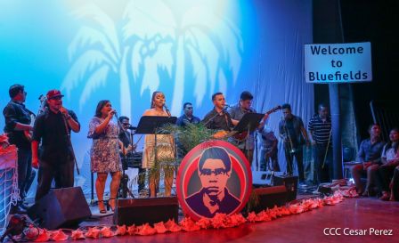 Homenaje a Anthony Matthews, intérprete del Palo de Mayo