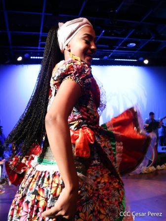 Homenaje a Anthony Matthews, intérprete del Palo de Mayo