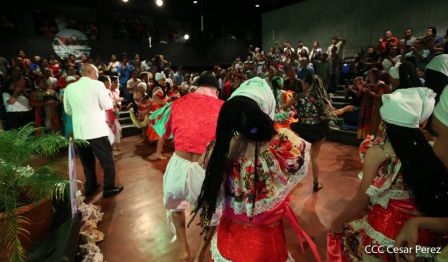 Homenaje a Anthony Matthews, intérprete del Palo de Mayo