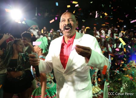 Homenaje a Anthony Matthews, intérprete del Palo de Mayo