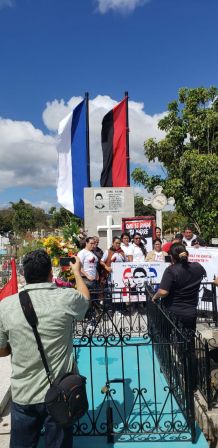 ¡Que viva Leonel Rugama! Poeta, Ser Humano Especial, Revolucionario