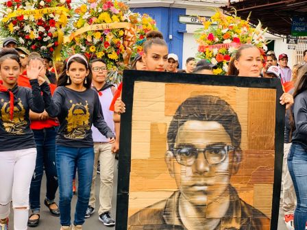 ¡Que viva Leonel Rugama! Poeta, Ser Humano Especial, Revolucionario